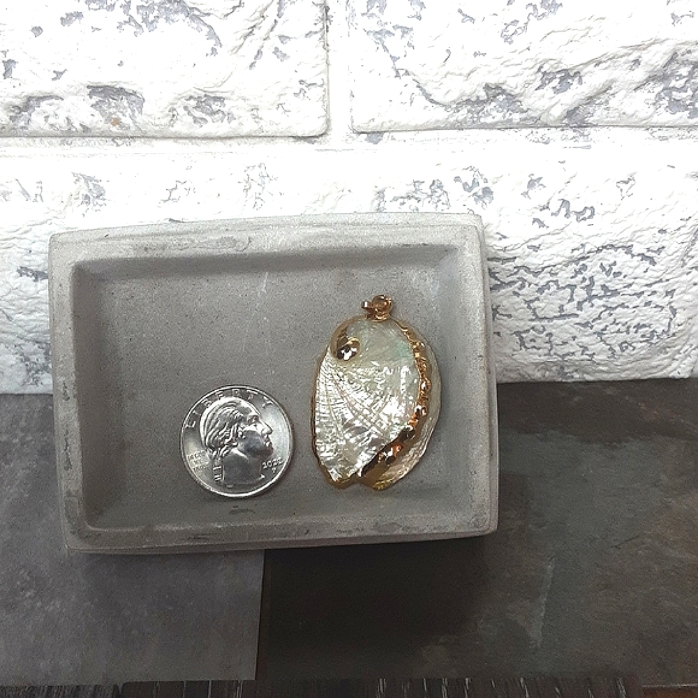 Vintage Gold Dipped Opalescent Shell Pendant
